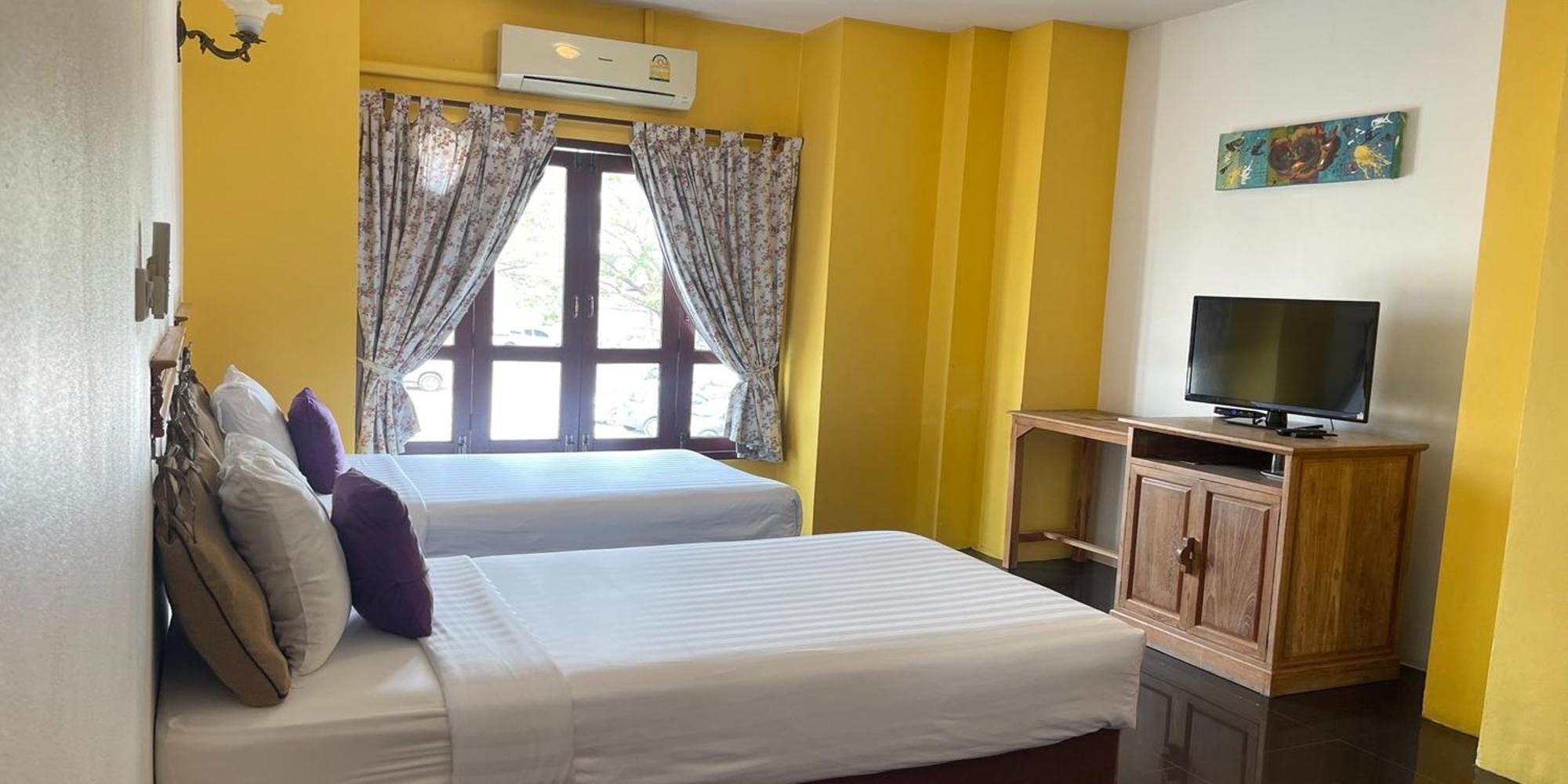 Yellow Tique Hotel Lampang Extérieur photo