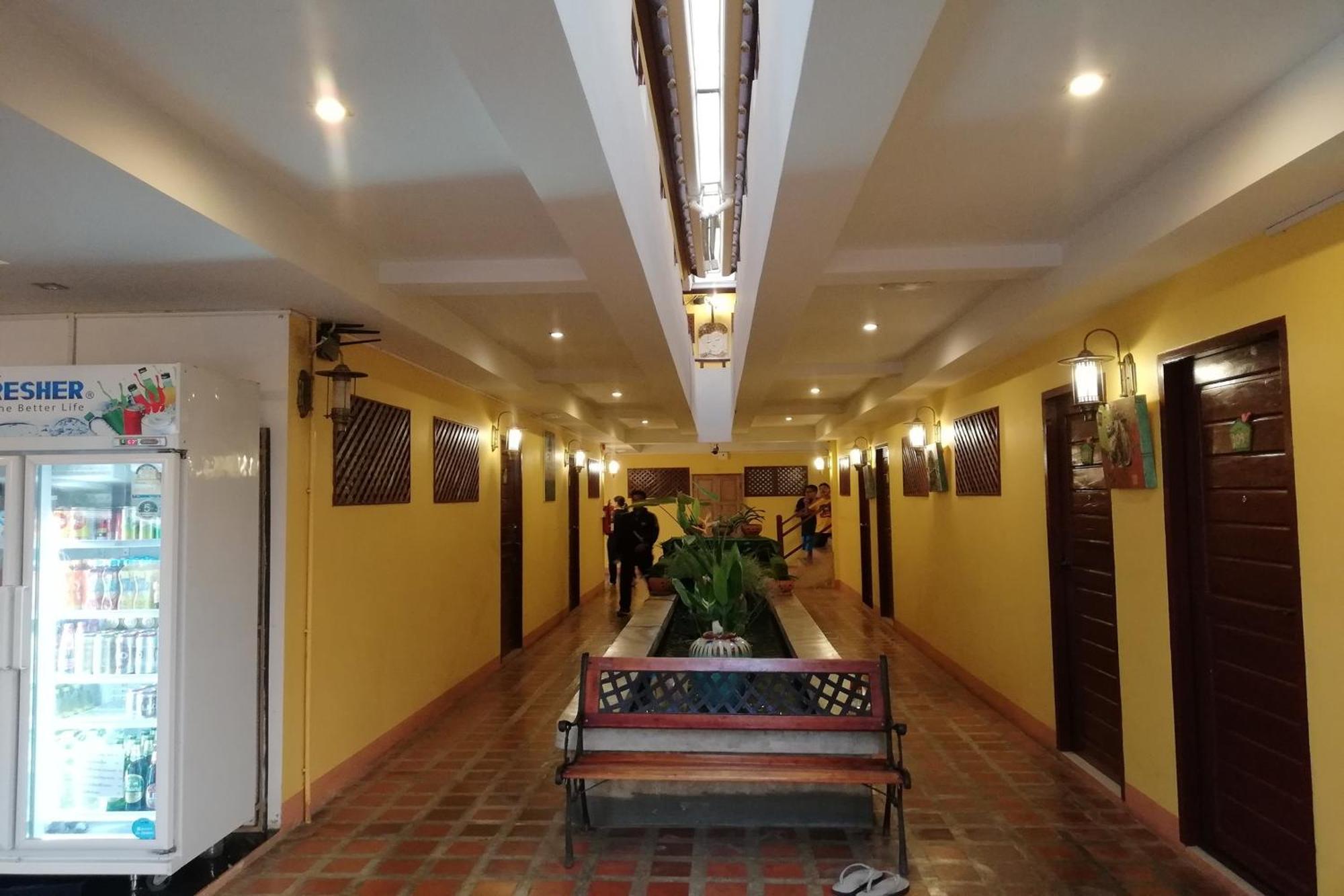 Yellow Tique Hotel Lampang Extérieur photo