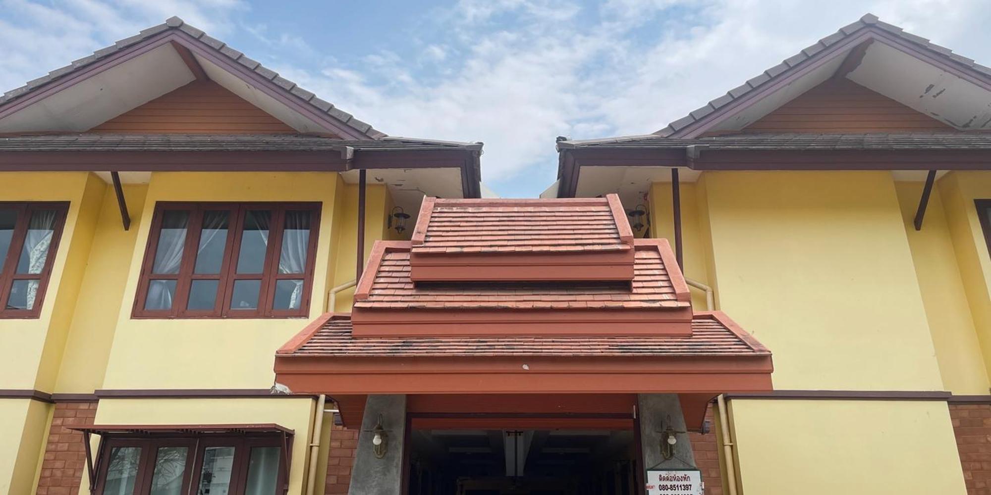 Yellow Tique Hotel Lampang Extérieur photo