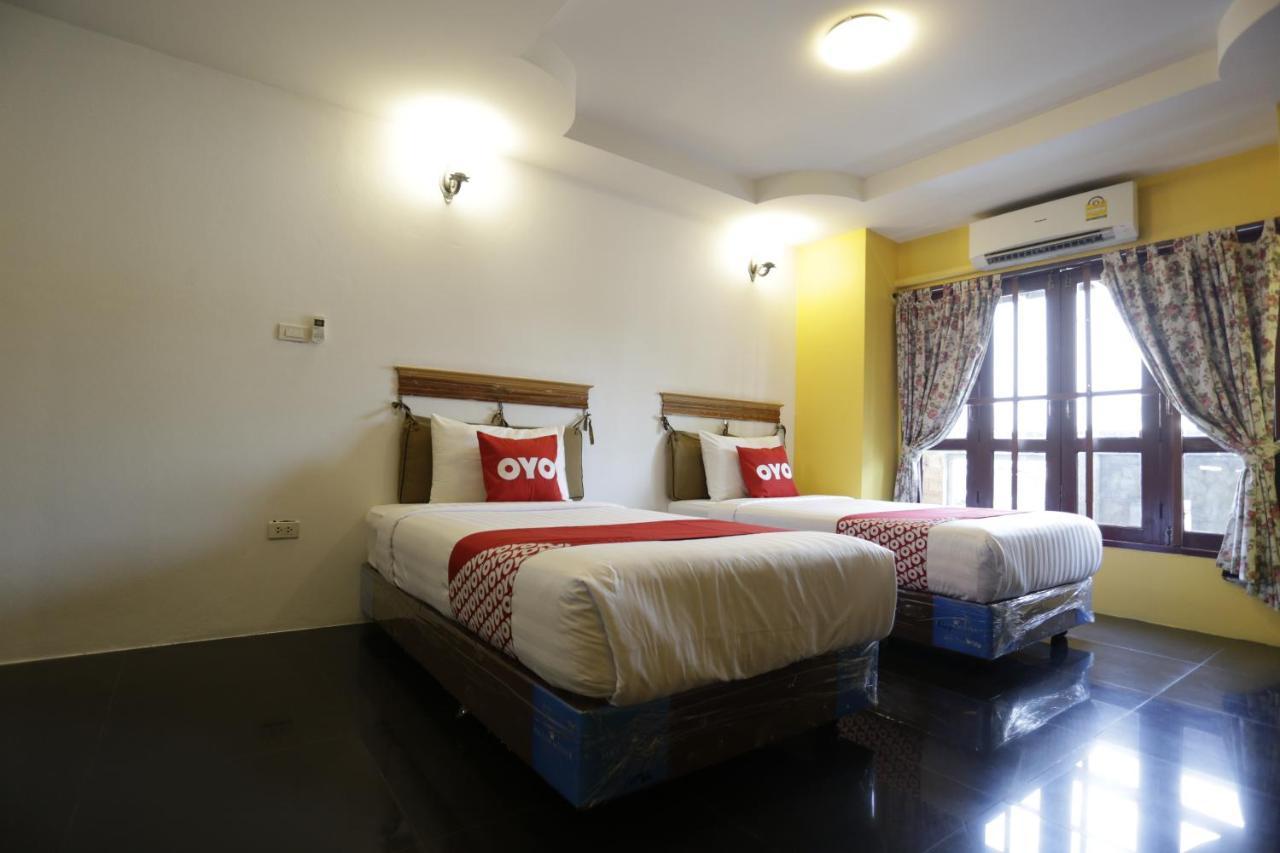 Yellow Tique Hotel Lampang Extérieur photo
