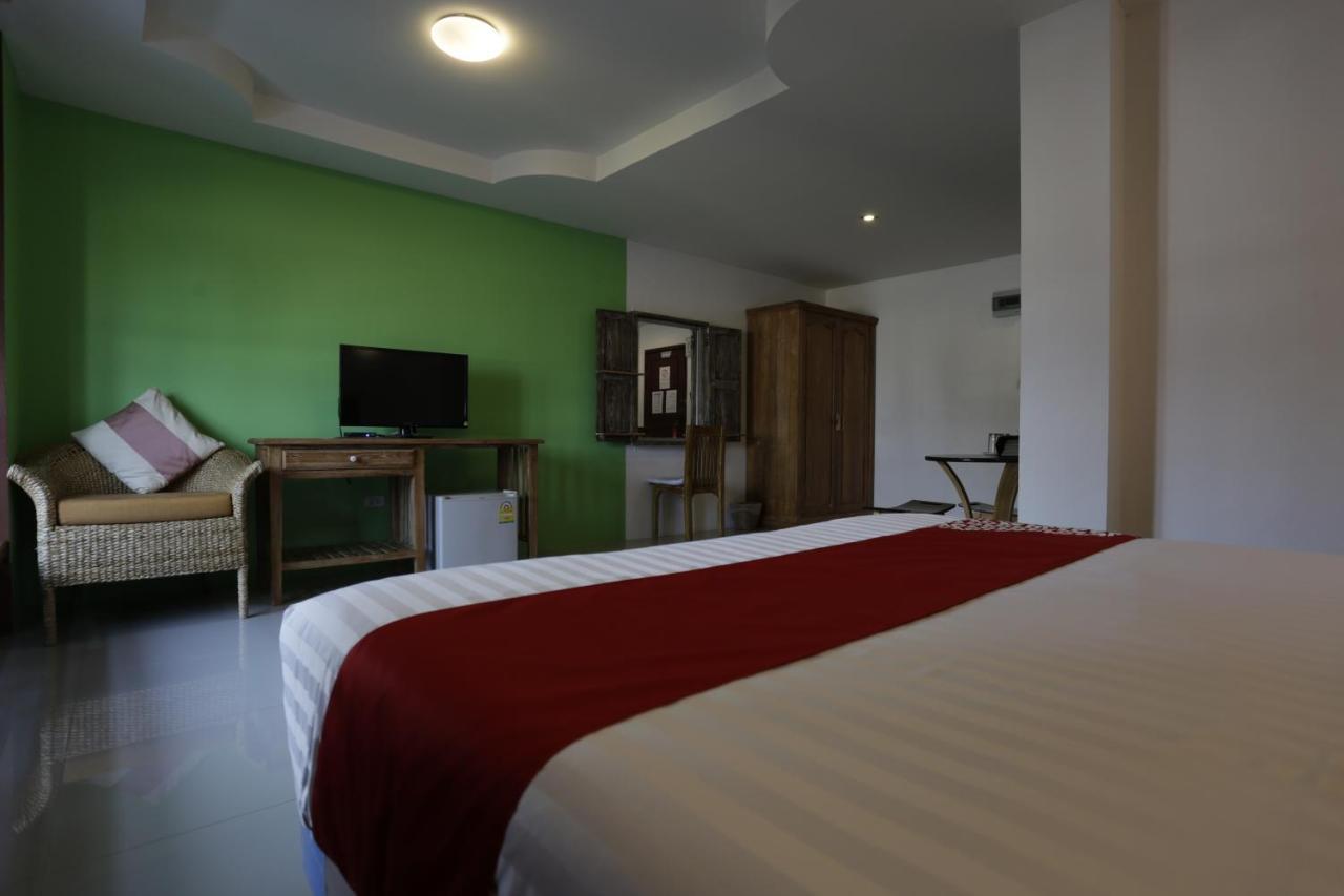 Yellow Tique Hotel Lampang Extérieur photo